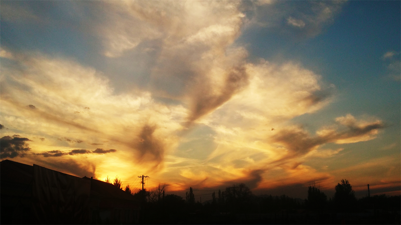夕阳美景，新疆手机拍摄